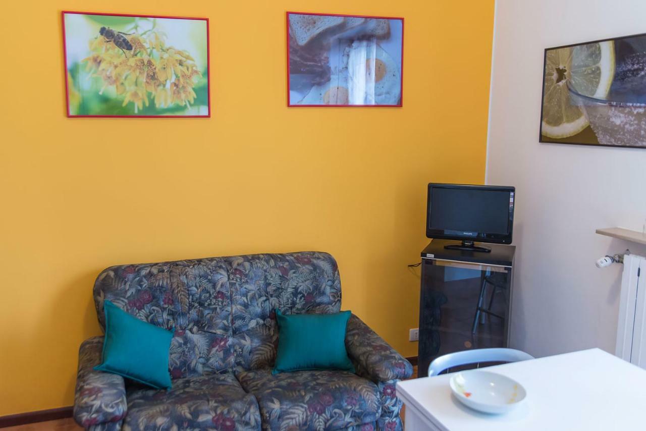 Luminoso Bilocale Apartment